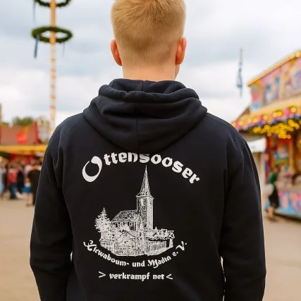 Schwarzer Kirwa-Hoodie mit Rückenmotiv